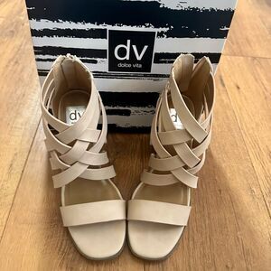 Like NEW Dolce Vita Cluster - 7